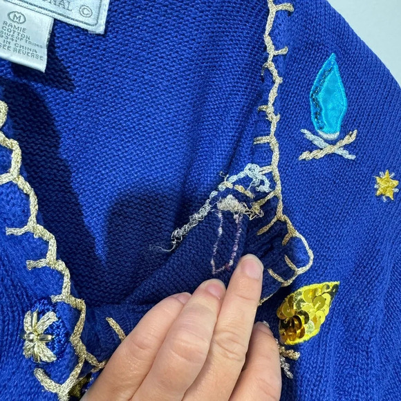 Lisa International Vintage Holiday Sweater - Picture 4 of 8